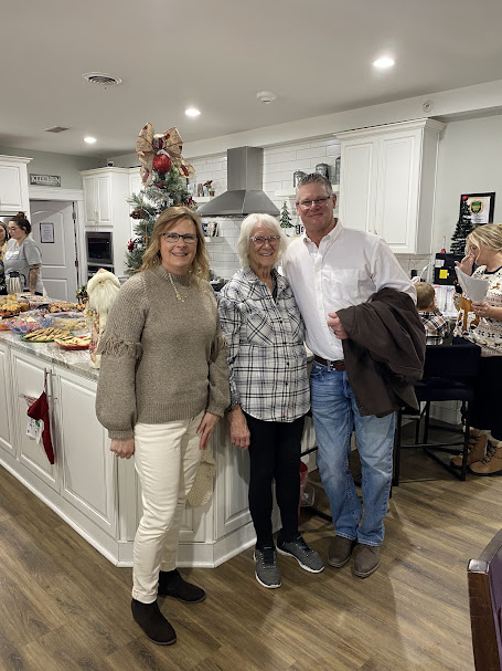 Crown Point Assisted Living Home - Convenient for Merrillville Families